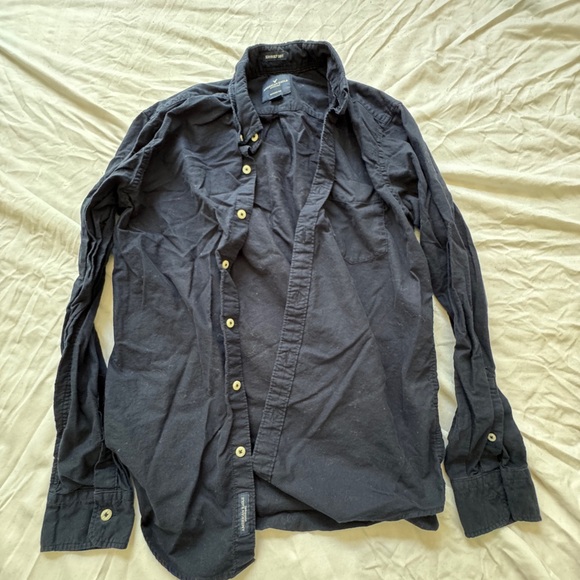 American Eagle ‘Seriously Soft’ Navy Button Down Shirt Size M - Picture 1 of 4